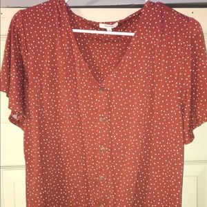 Maroon  polka dotted tee